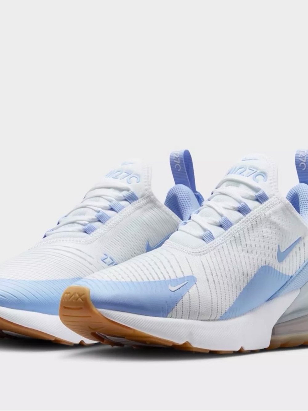 Nike Air Max 270 Women’s White & Light Blue Running Sneaker Sz 8 NEVER WORN - Picture 2 of 8